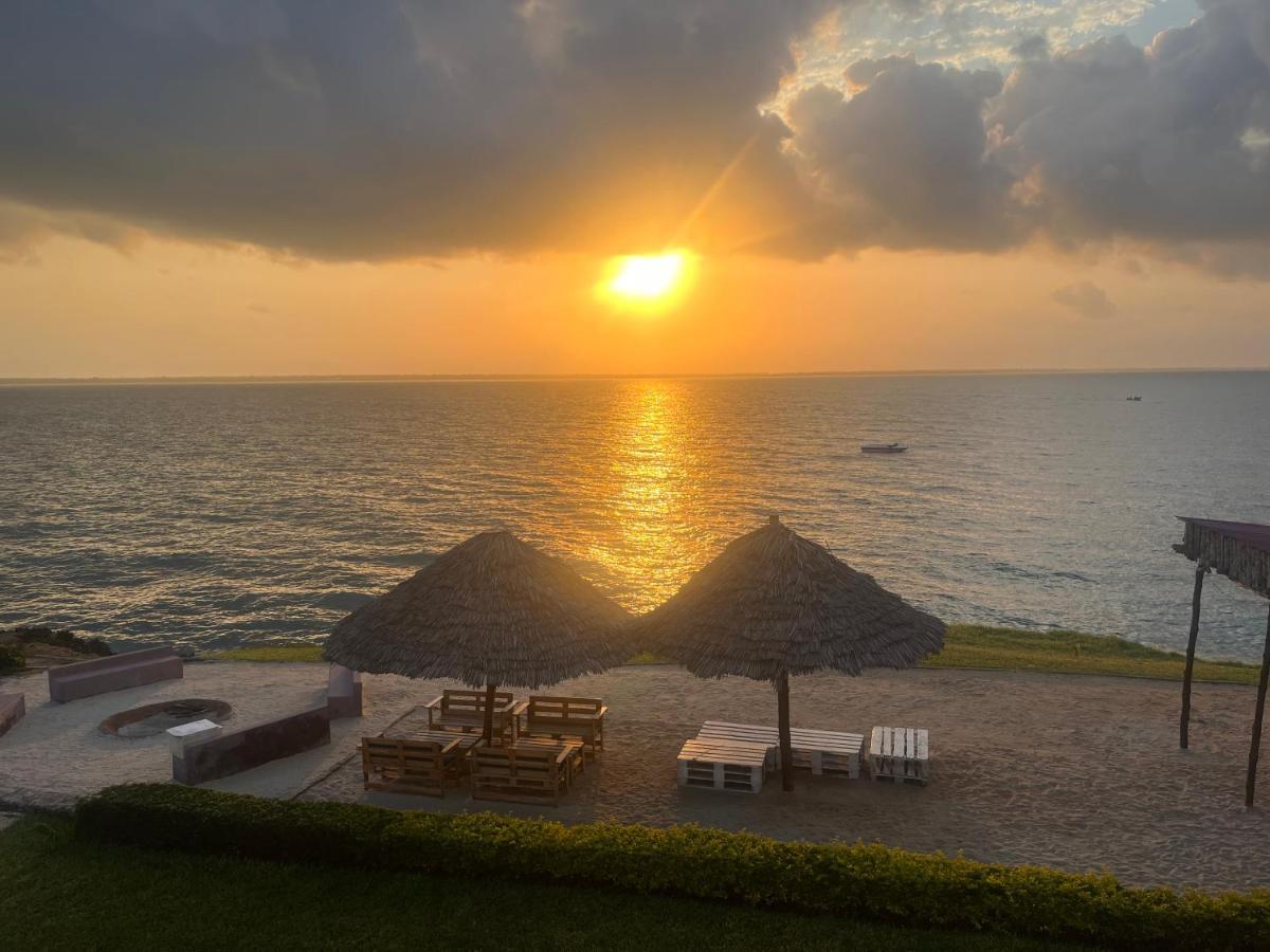 Calamari Beach Resort Zanzibar Exterior photo